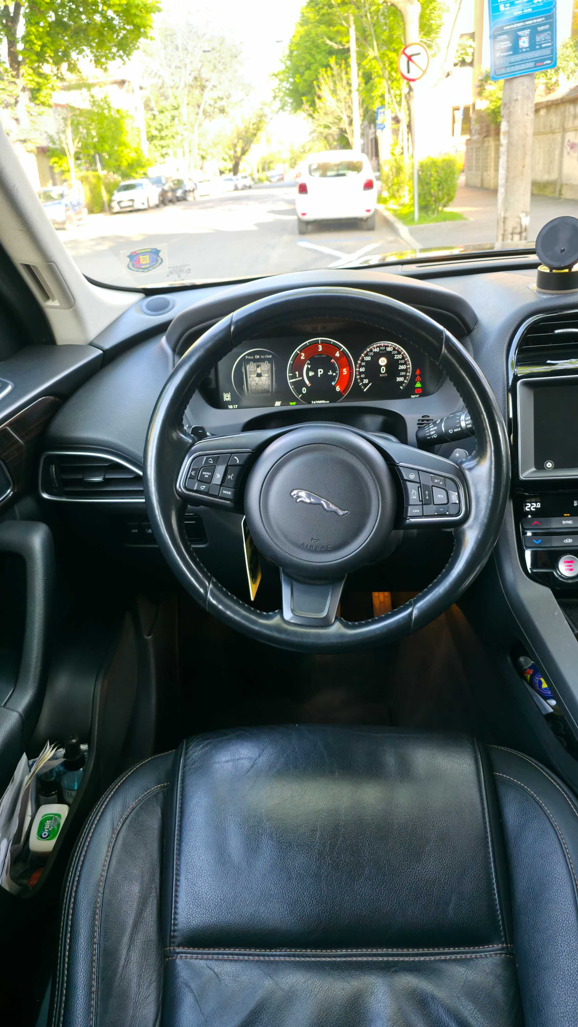 Jaguar F-Pace 2017