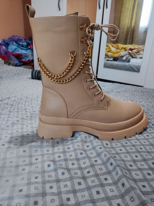 Дамски боти нови