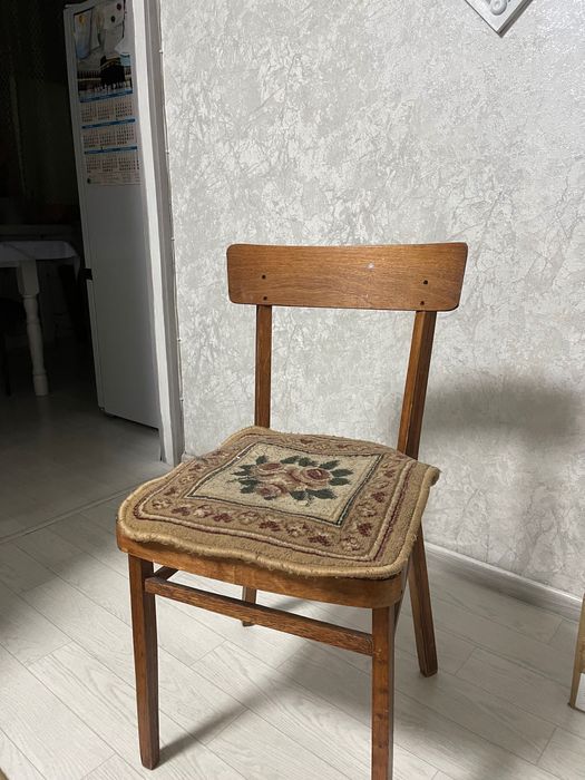 продам хорошие советские стулья