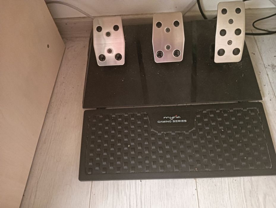 Volan de gaming myria