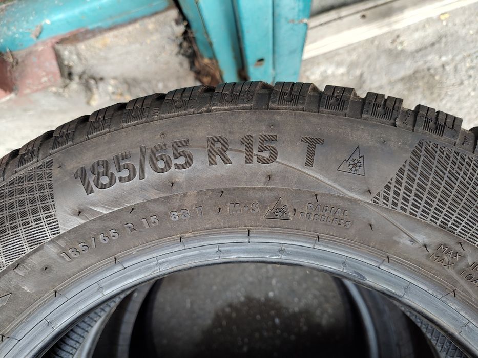 Продавам 2 зимни гуми 185/65/15 Continental