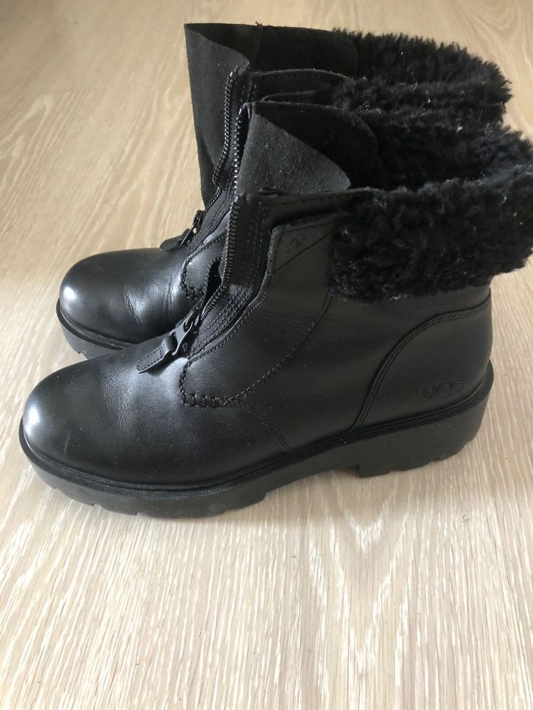 Ботинки UGG