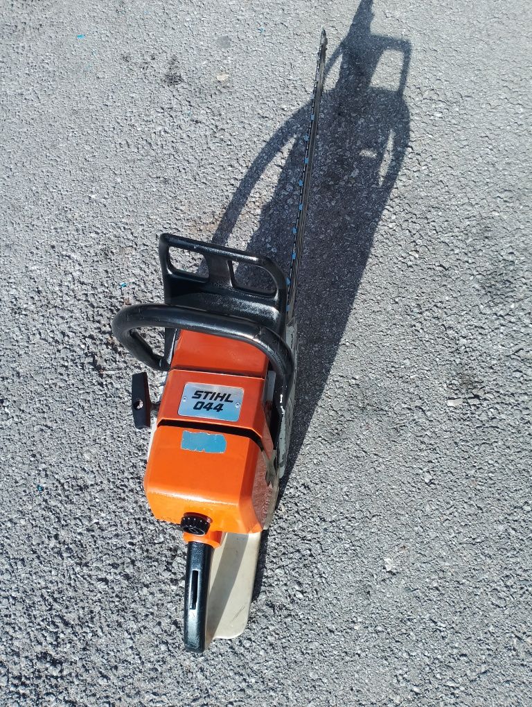 Бензинова резачка Stihl 044