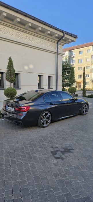 BMW 730d xDrive M-pack B&W Night Vision Laser Tableta Ecrane Zero daun