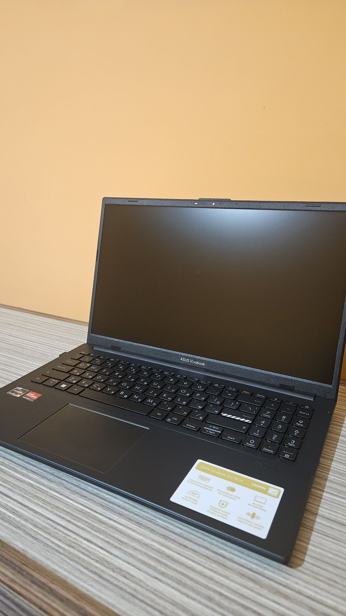 Лаптоп Asus Vivobook Go E1504FA
