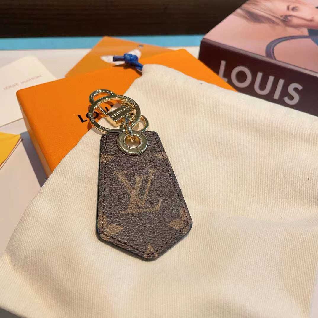 Louis Vuitton inel cheie  220417