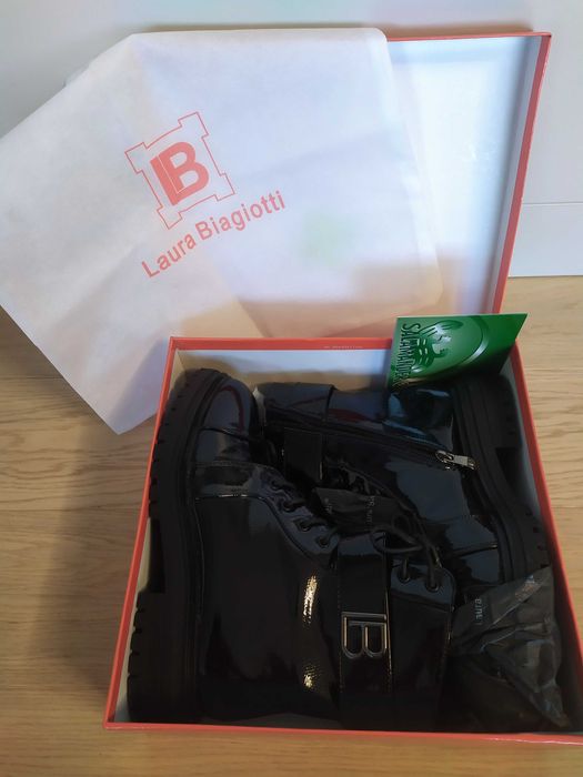 Дамси черни боти Laura Biagiotti N40