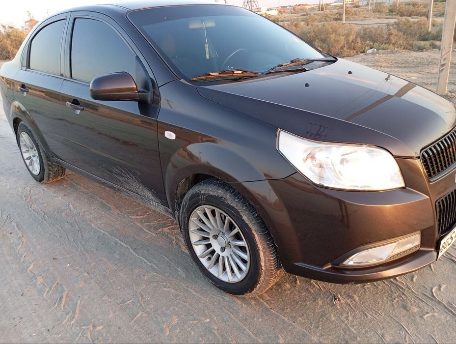 Нексия 3 равон сотилади