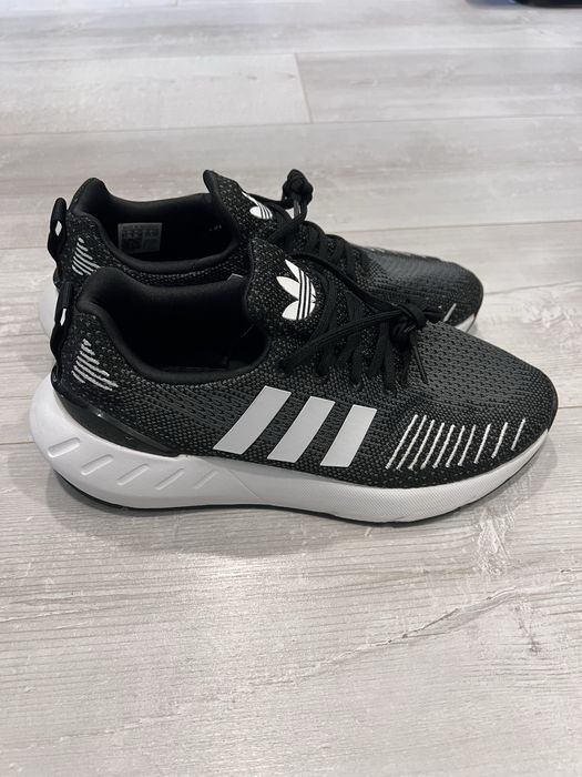 Papuci ADIDAS damă