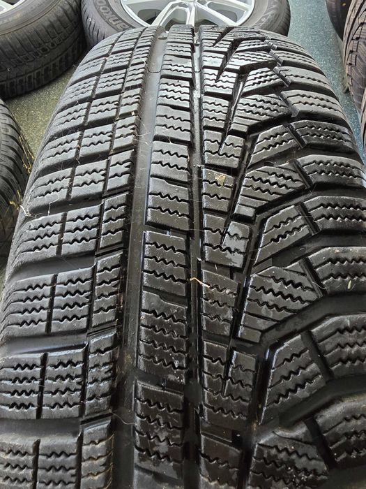 Jante Mitsubishi ASX Anvelope Hankook I Cept Evo2 Suv 215 70 R16