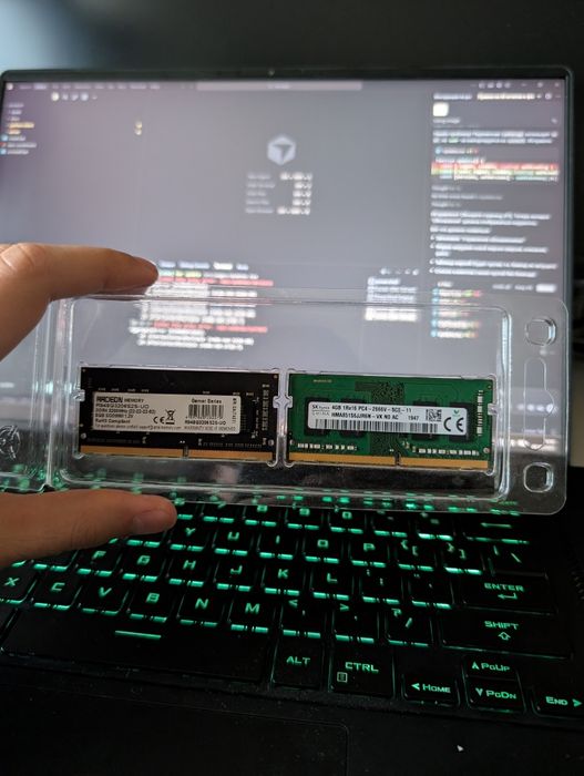 Две планки DDR4 8gb 2666, 3200 mghz