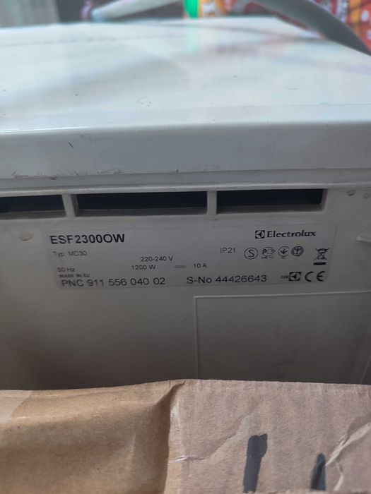 Посудомоечная машина на 6 персон Electrolux