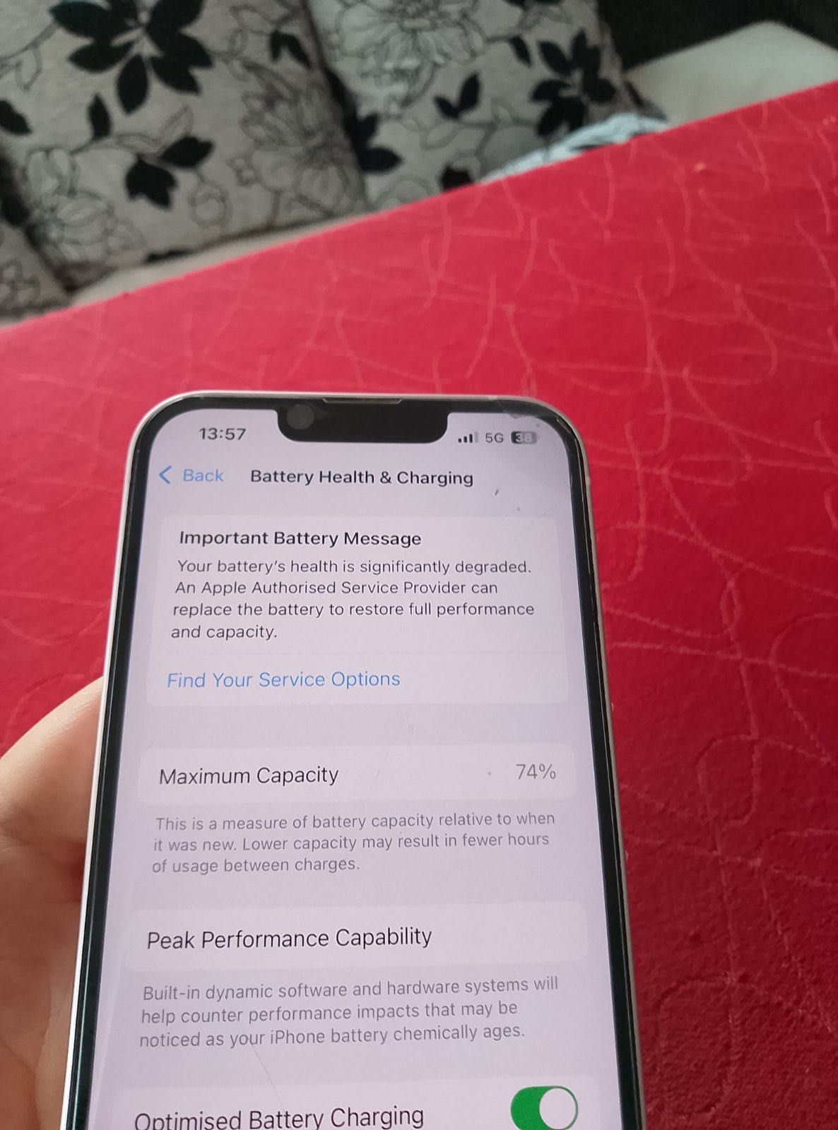 Продавам iphone 13 - 128GB