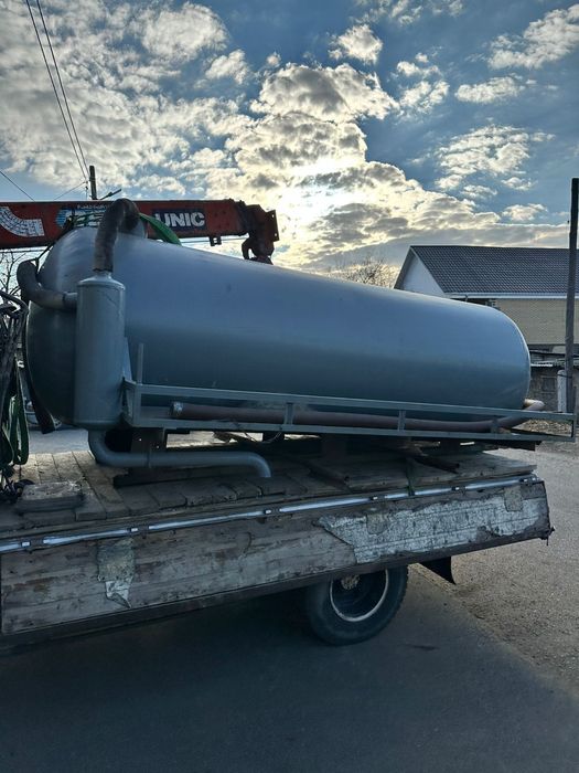 Продам вакуумную бочку.