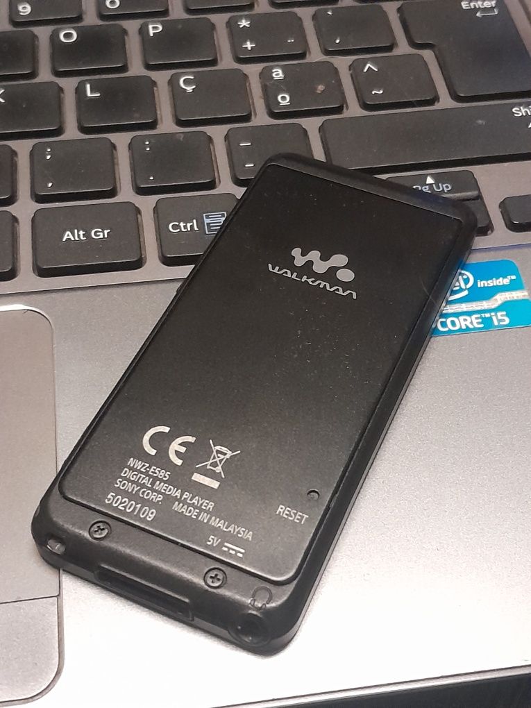 Sony Walkman NWZ-E585 MP3/4 плеър