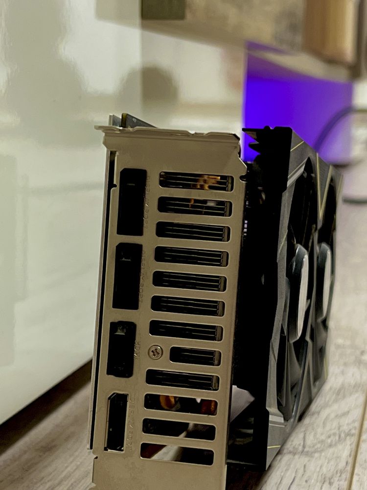 Видео Карта RX5600XT 6GB