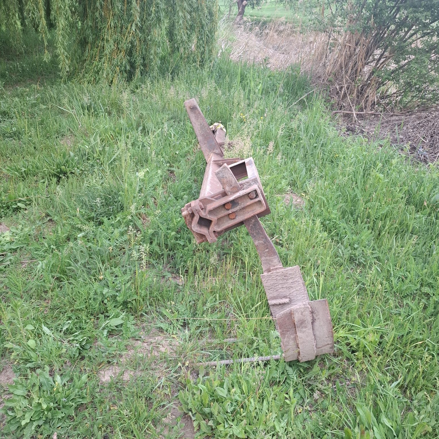 Plug pentru pomi fructiferi