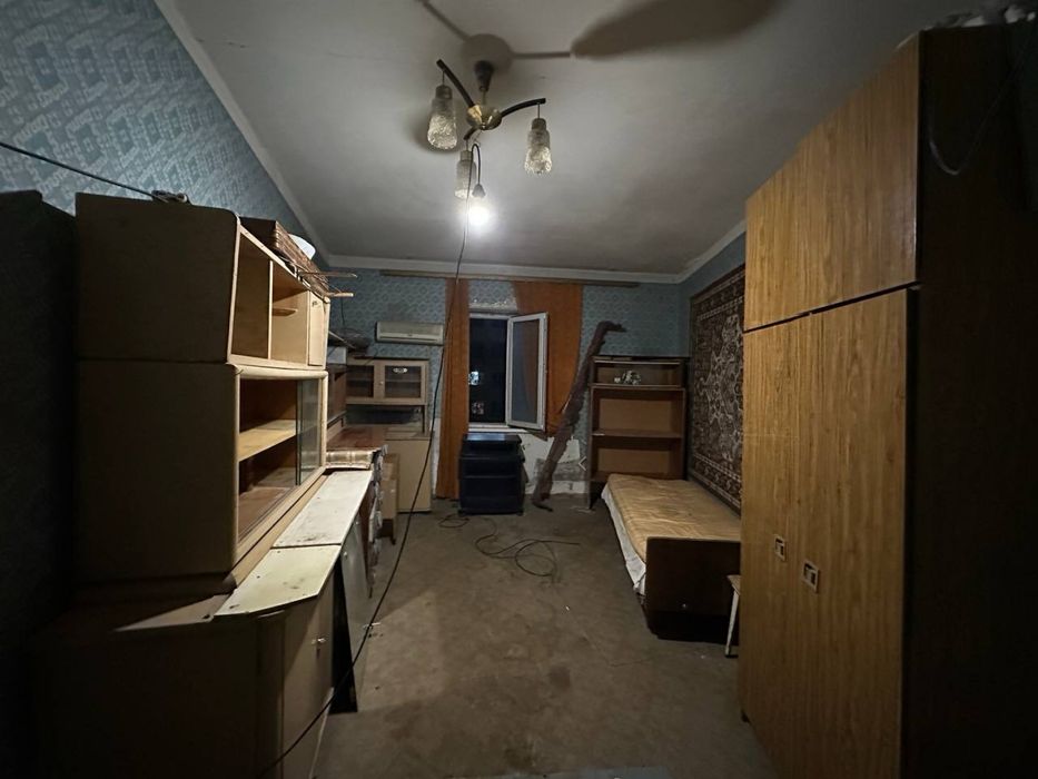 СРОЧНО Продается 5 комнатная  квартира, Массив куйлюк-5