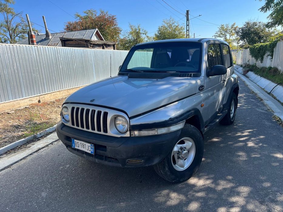 Jeep Mercedes Karando