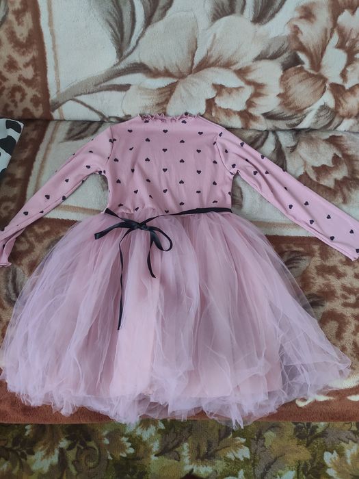 Платье на девочку