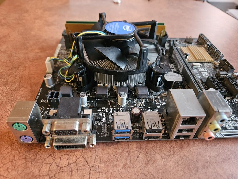 Kit sk1151 v1 Intel I7 6700 H110 16GB DDR4