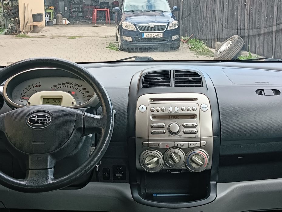 Vând Subaru Justy