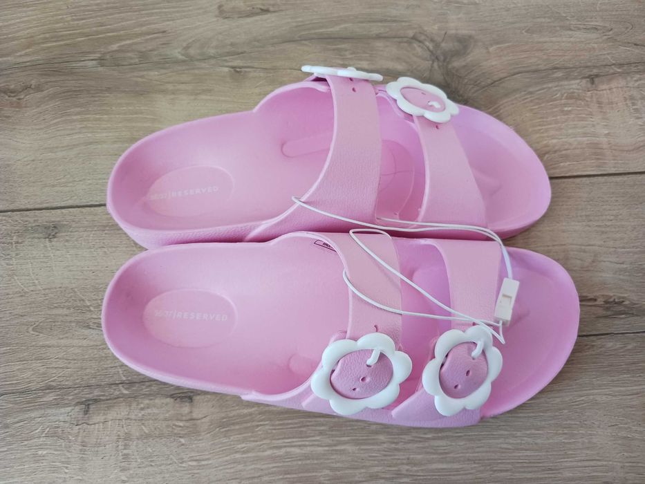 Нови джапанки номер 36/37 Reserved