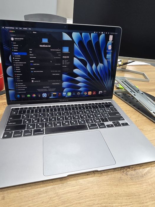 Macbook air M1 sotiladi holati a'lo darajada