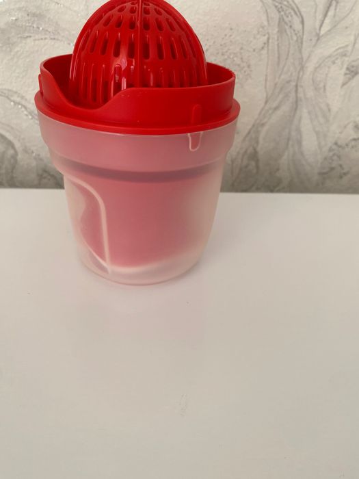 Продам ручную соковыжималку