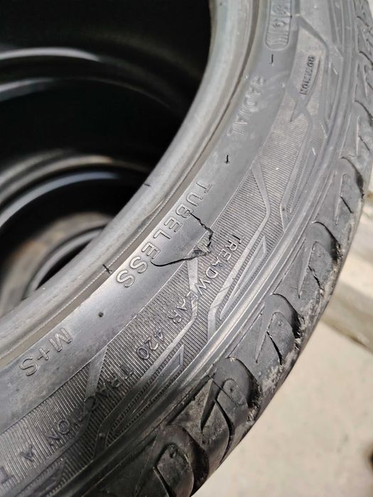 Hankook Ventus ST RH06 All-Season Tire - 275/40R20 106W