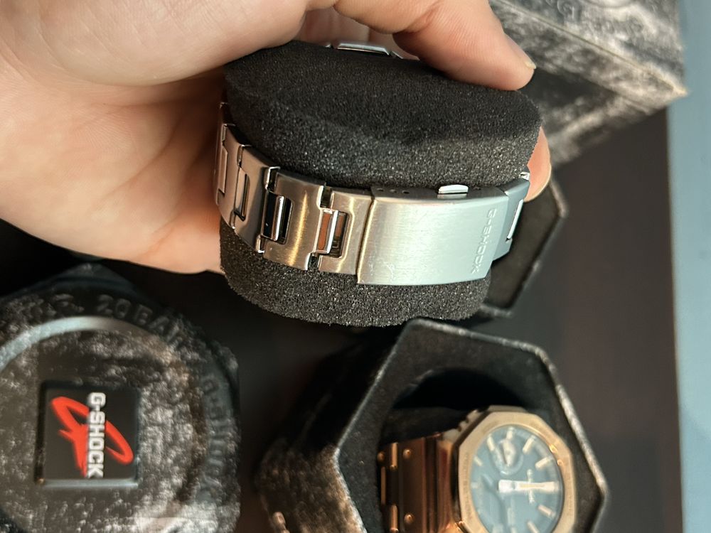 CASIO G-SHOCK GM-2110D-4A и G-Shock GM-B2100GD-5AER