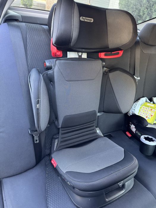 Peg Perego Стол за кола  (15-36 кг.)