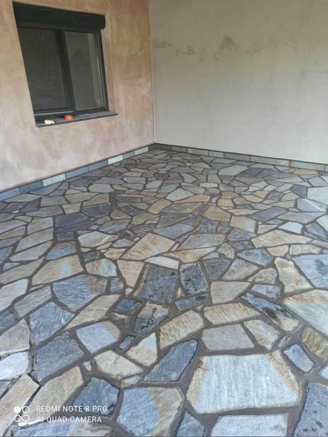 Piatra Naturală cu Textură Autentică