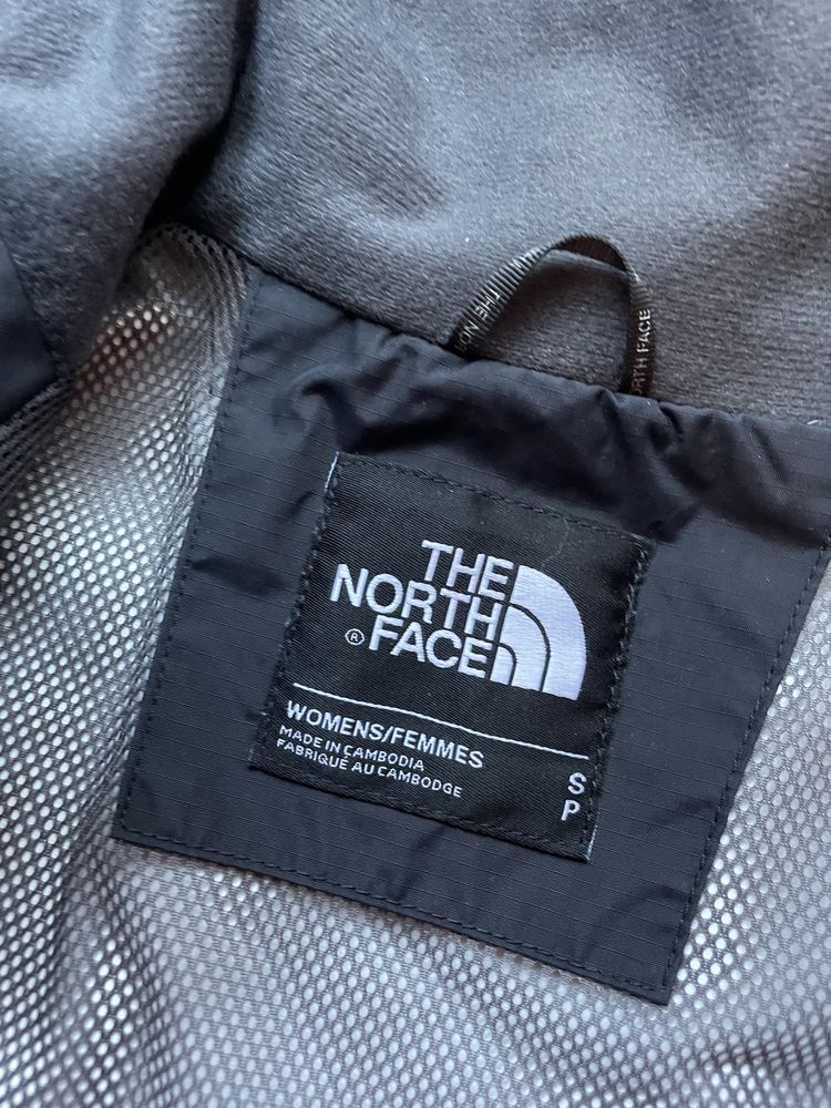 Яке на The North Face
