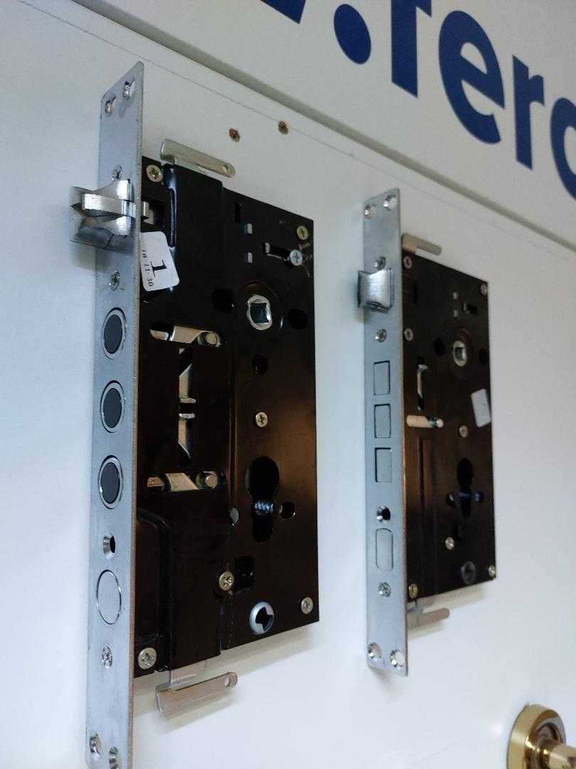 Lacatus usi  reparatii Deblocari