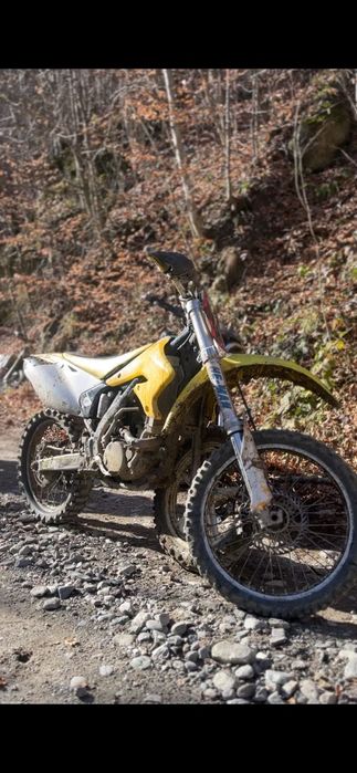 Vand sau schimb Suzuki rmz 250
