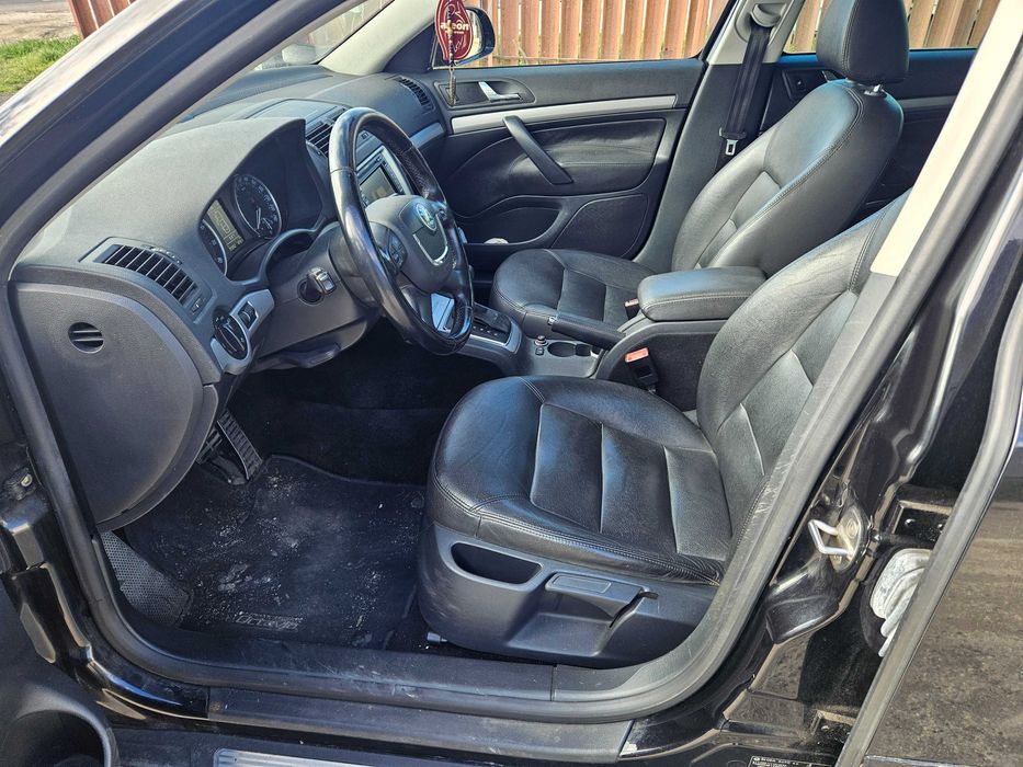 Vand Skoda Octavia,2012,benzina,DSG 7+1 trepte