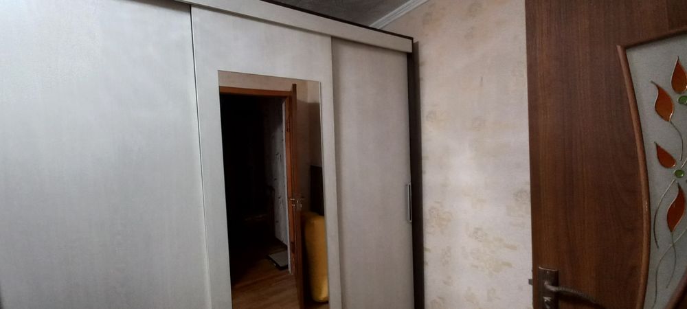 Продам шкаф купе