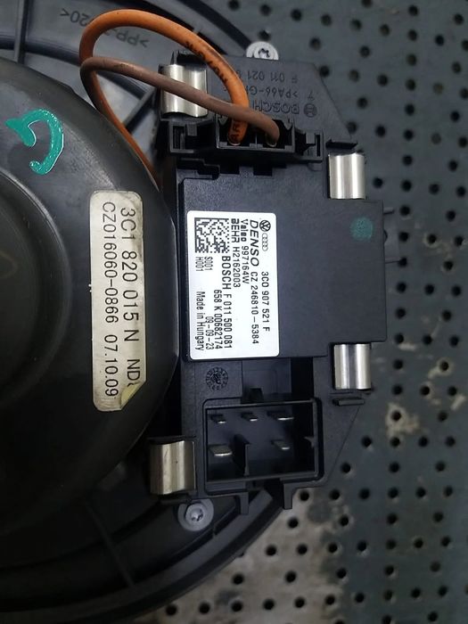 Aeroterma ventilator habitaclu 2.0 d vw golf 6 5k 3c0907521f f011500081 3c1820015n