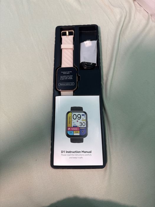 Смарт часовник бежов