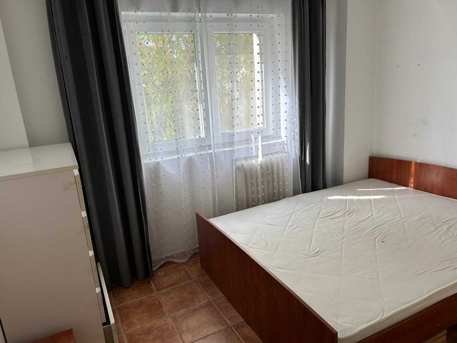 Inchiriez apartament