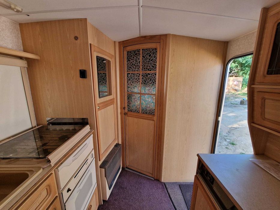 Rulota Compass Ingrijita Gata de Drum