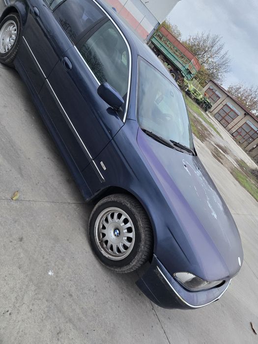 Бмв е39 520i Автомат  НА ЧАСТИ