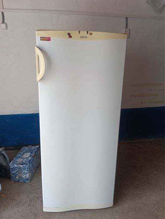 Холодильник рабочий