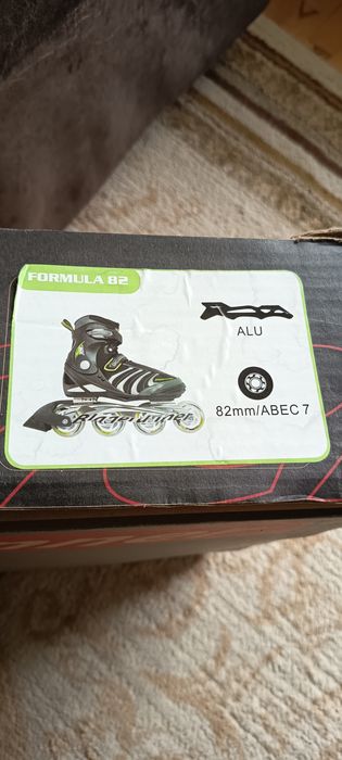 Нови, неупотребявани ролери BLADERUNNER