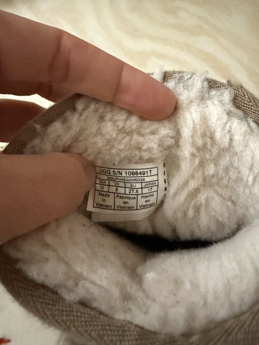 Боти UGG златни размер 27.5