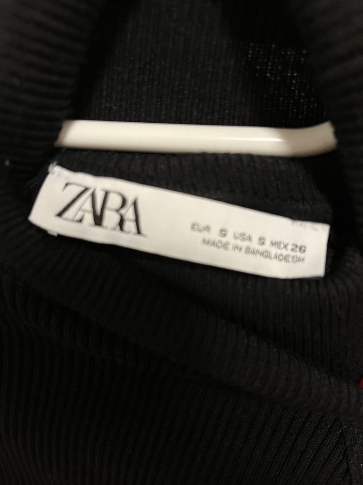 Рипсена рокля ZARA