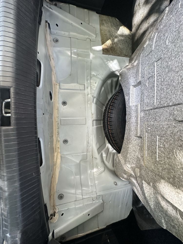 Nexia 2 luxe kanditsoner sotiladi