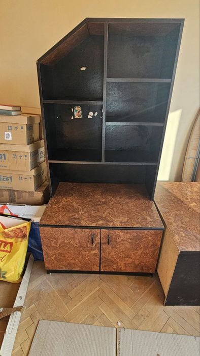 Секция, гардероб и шкаф