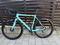 Bianchi Specialissima RC bicicleta cursiera carbon disc sram red axs
